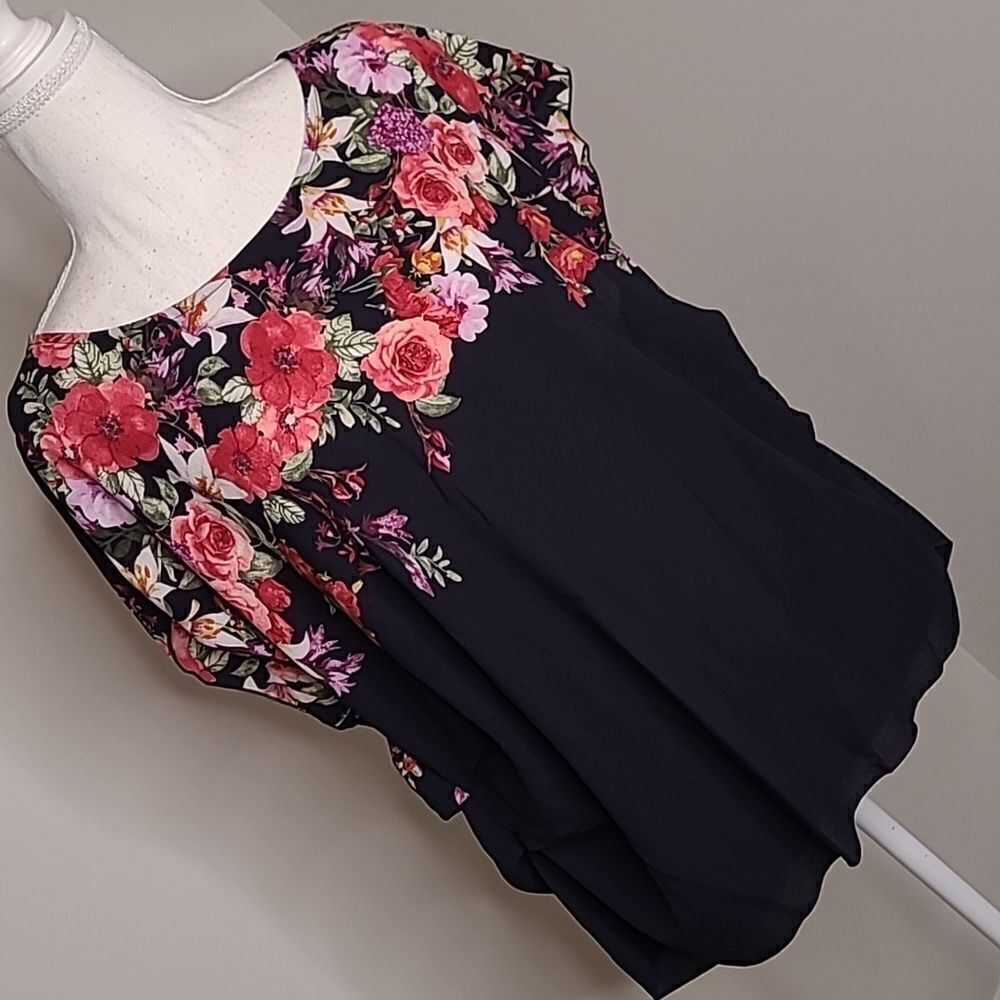 Bubble  B sz 2XL  floral blouse
